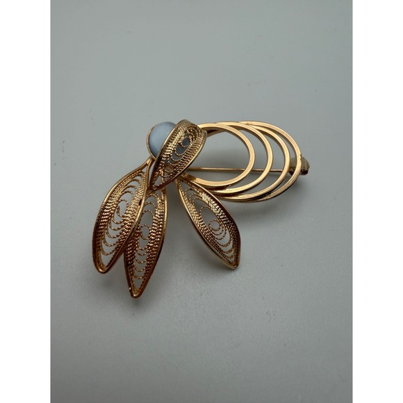 Vintage Gold Tone Filigree Brooch with Gray Cabochon Accent Pin Scarab - Picture 7 of 10
